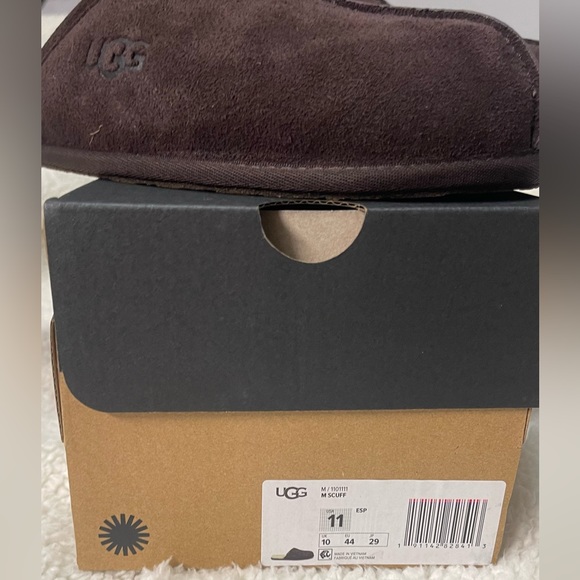 UGG Scuff Logo Men Slippers - Picture 9 of 15